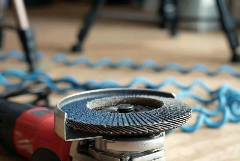 Flap discs running smoothly on angle grinder with consistent balance